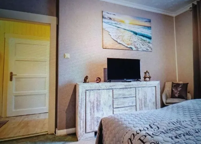 度假居 With Dog Neupetershain