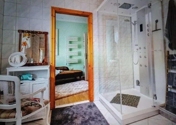 With Dog 度假居 Neupetershain